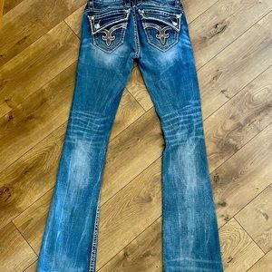 Rock Revival Women’s Jeans size 25, inseam 32”. Good condition!